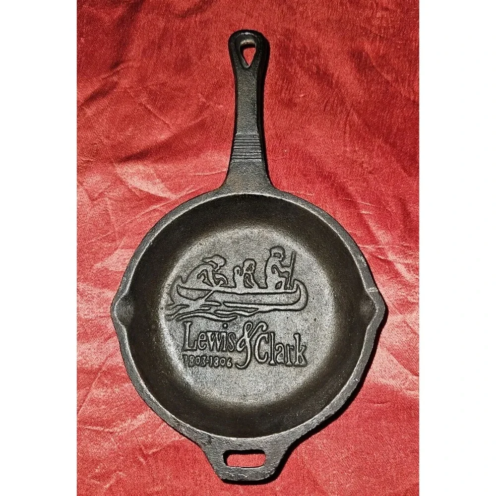 Vintage Lewis & Clark 1803-1806 CAMP CHEF Cast Iron Skillet pan‎ Collectible 4'